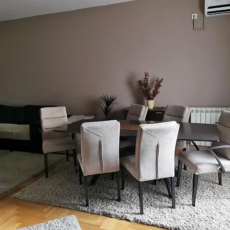Apartment Mint *